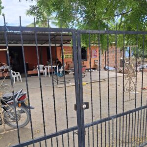 Casa con amplio lote en la Vereda El Colegio